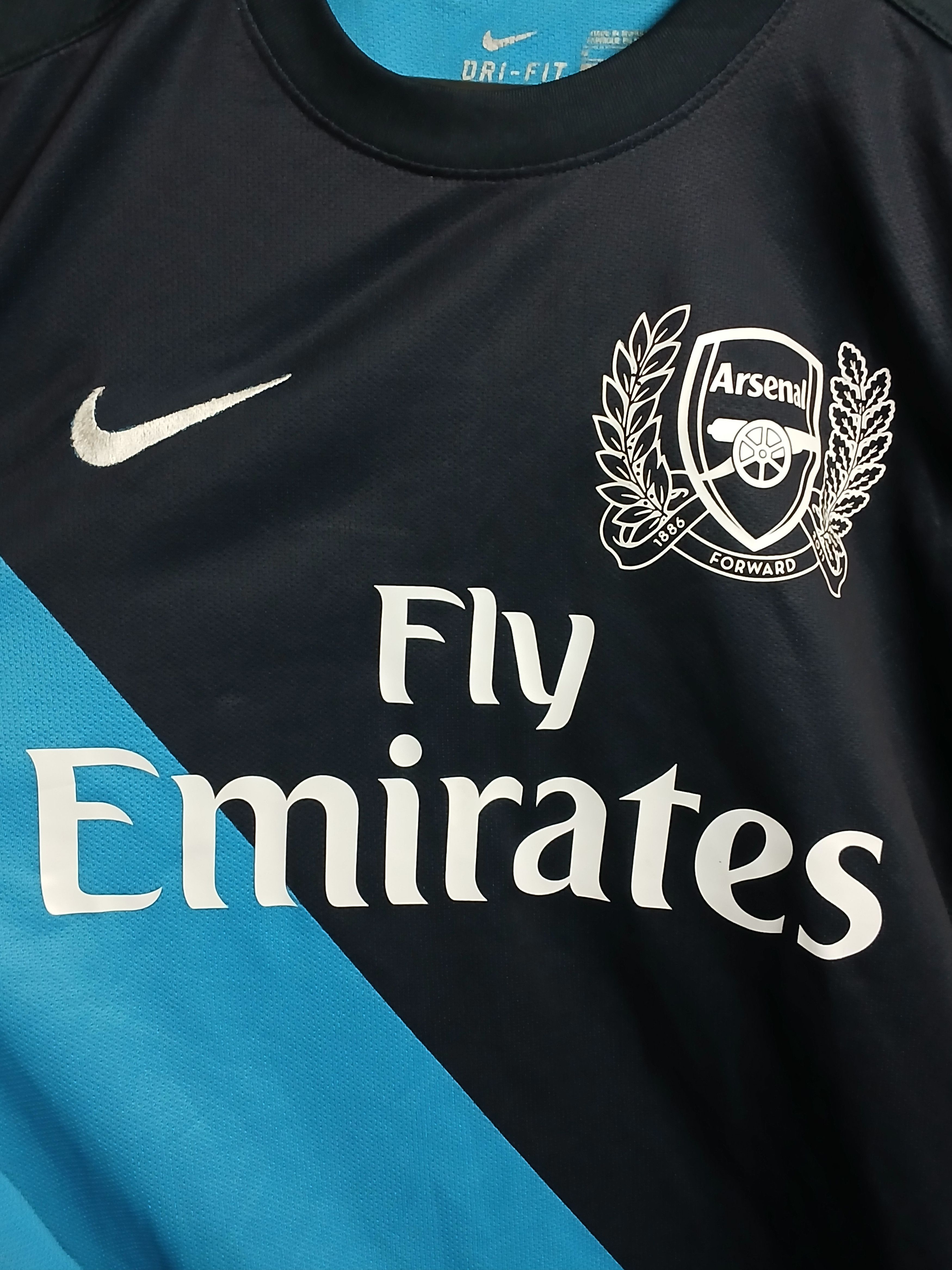 Other Arsenal 2011/2012 Away Walcott Football Jersey T-Shirt Size US M / EU 48-50 / 2 - 4 Thumbnail