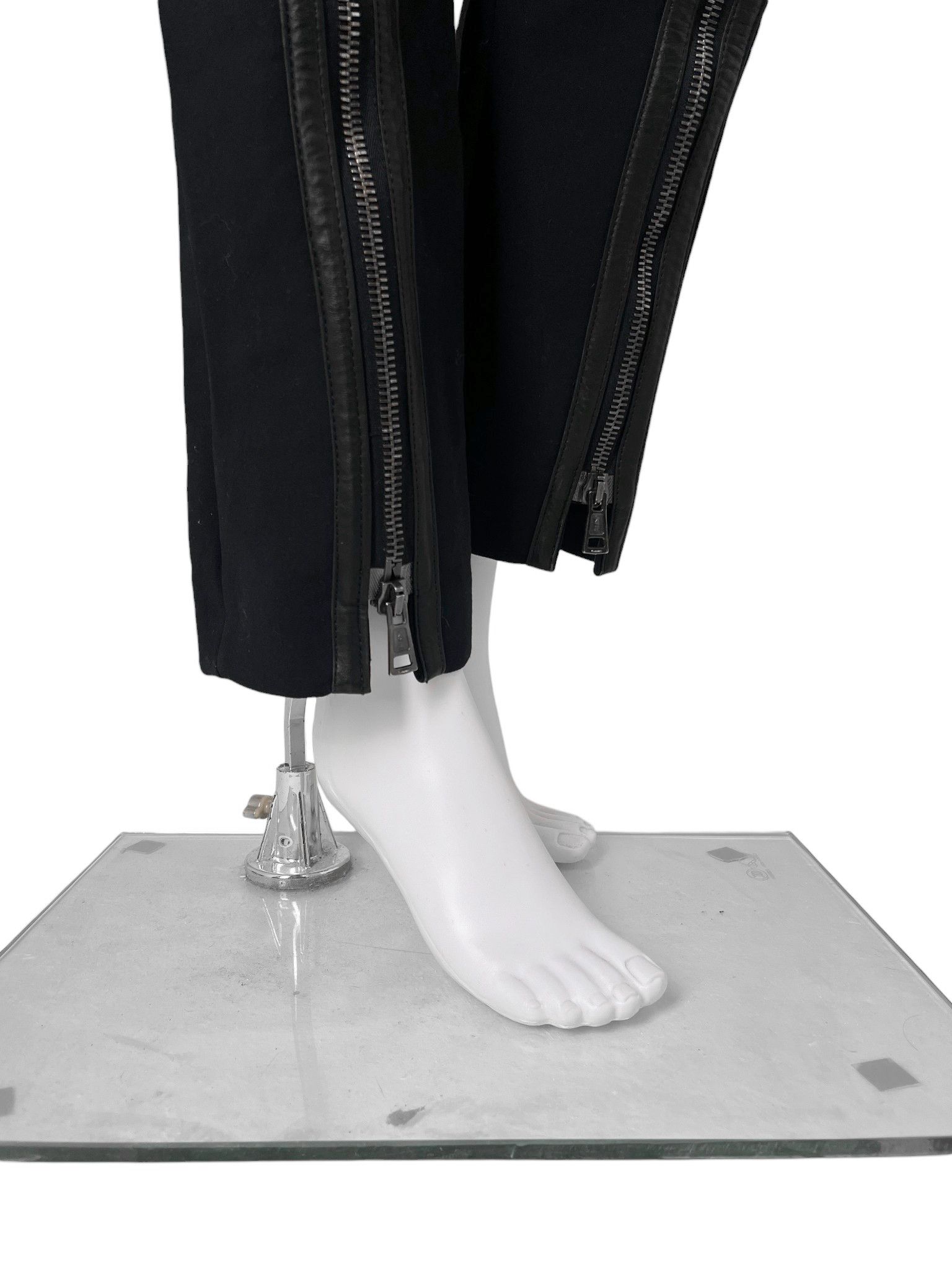 Gucci by Tom Ford F/W 2001 Black Wool Leather Patched Zipped Pants Size 28" / US 6 / IT 42 - 9 Thumbnail