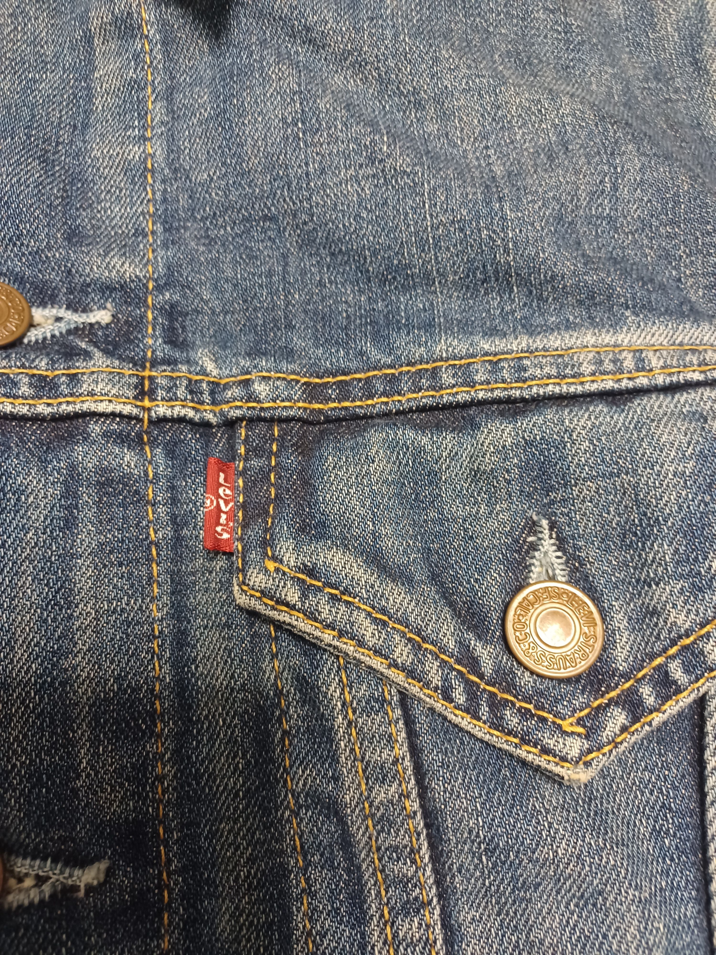 Levi's Vintage Clothing LEVI 90S MADE IN USA VINTAGE DISTRESSED LADY`S DENIM JACKET Size M / US 6-8 / IT 42-44 - 3 Thumbnail