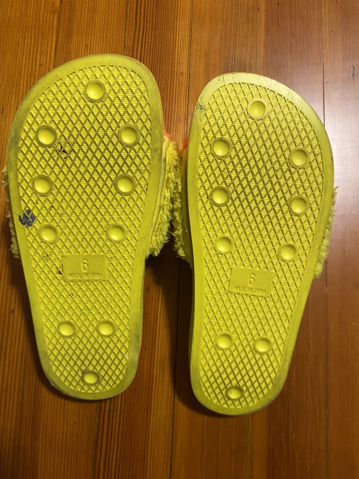 Adidas × Jeremy Scott Jeremy Scott adidas bear slides Size US 6 / EU 39 - 4 Thumbnail