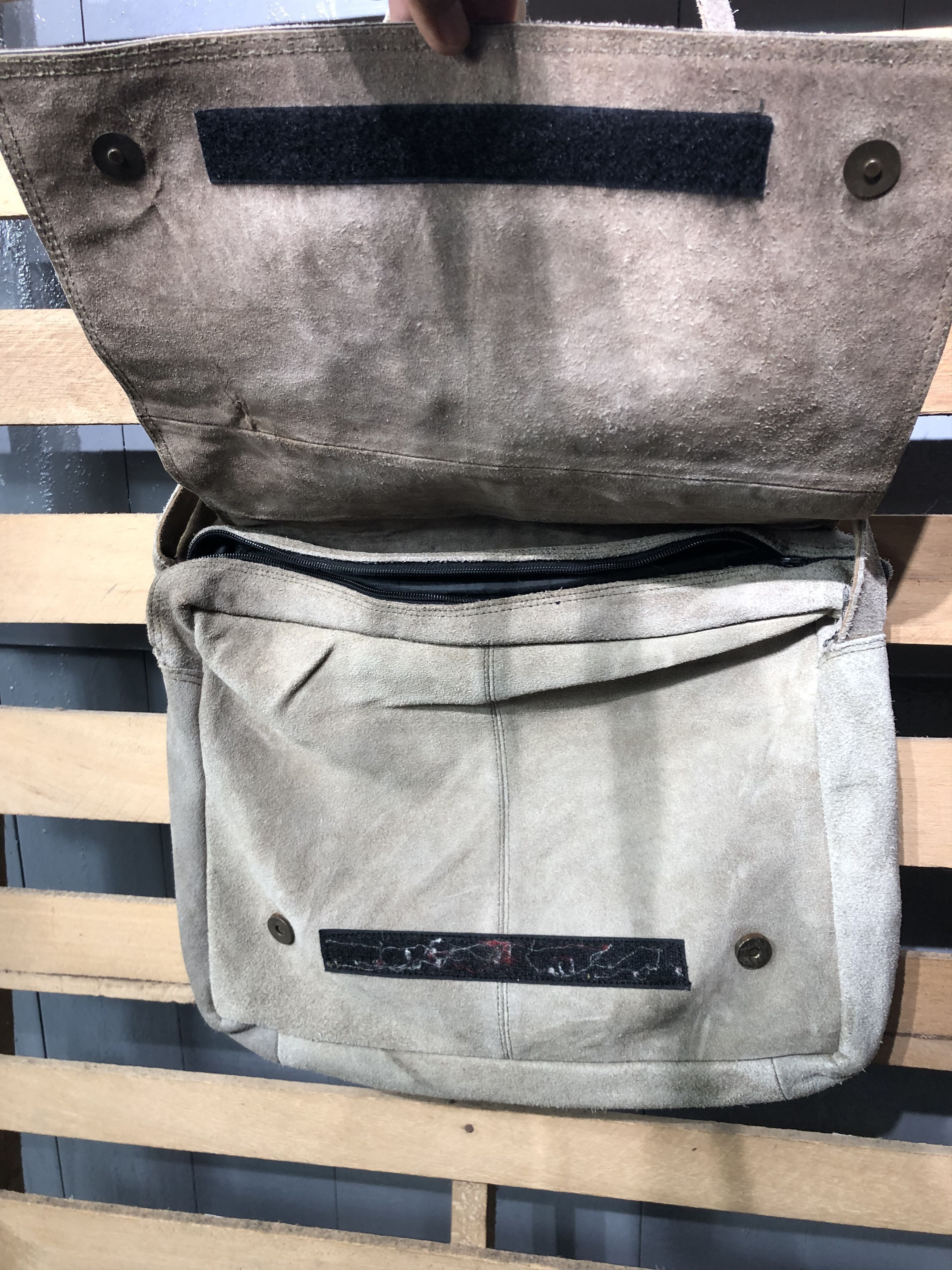 Leather Japanese Fashion Leather Style Messenger Bag Size ONE SIZE - 5 Thumbnail