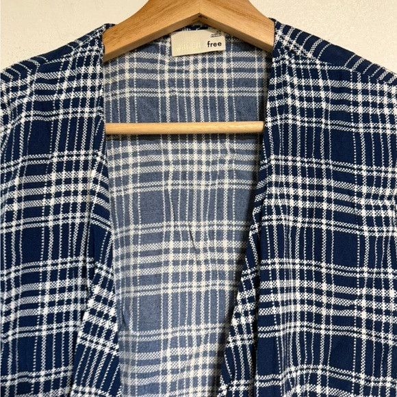 Aritzia Wilfred Free Navy White Plaid Wrap Tie Blouse XS Size XS / US 0-2 / IT 36-38 - 8 Thumbnail