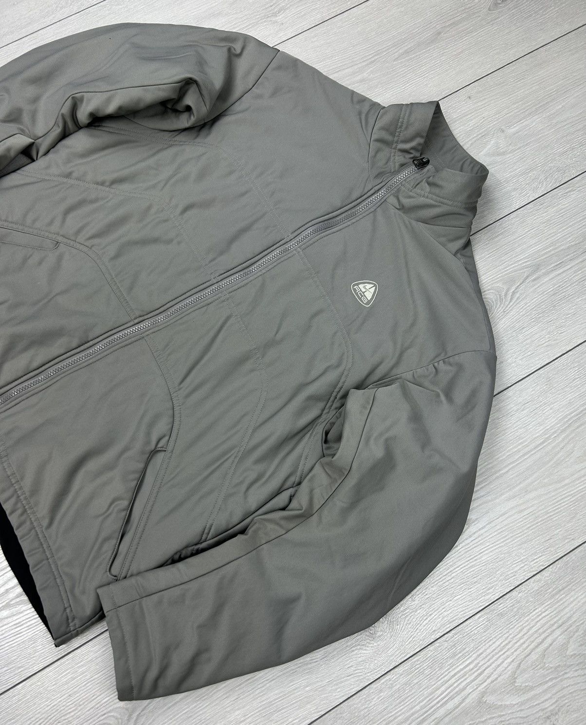 Nike ACG × Vintage Nike ACG Vintage Light Jacket Grey Size M Size US M / EU 48-50 / 2 - 2 Thumbnail