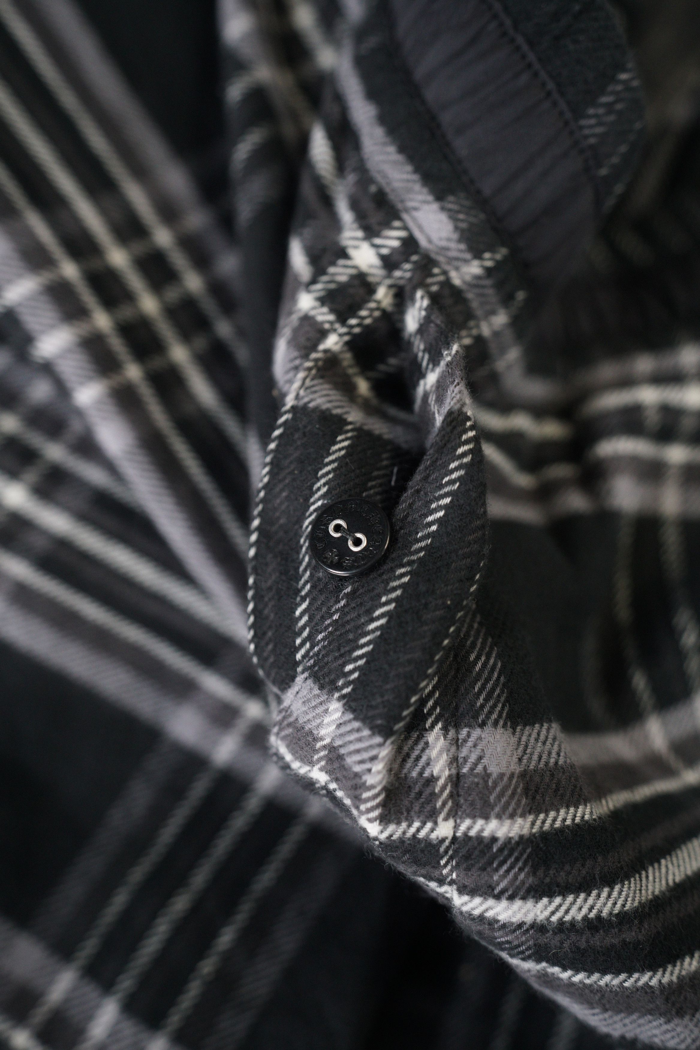Chrome Hearts Chrome Hearts After School Cross Patch Flannel Shorts Size US 35 - 6 Thumbnail