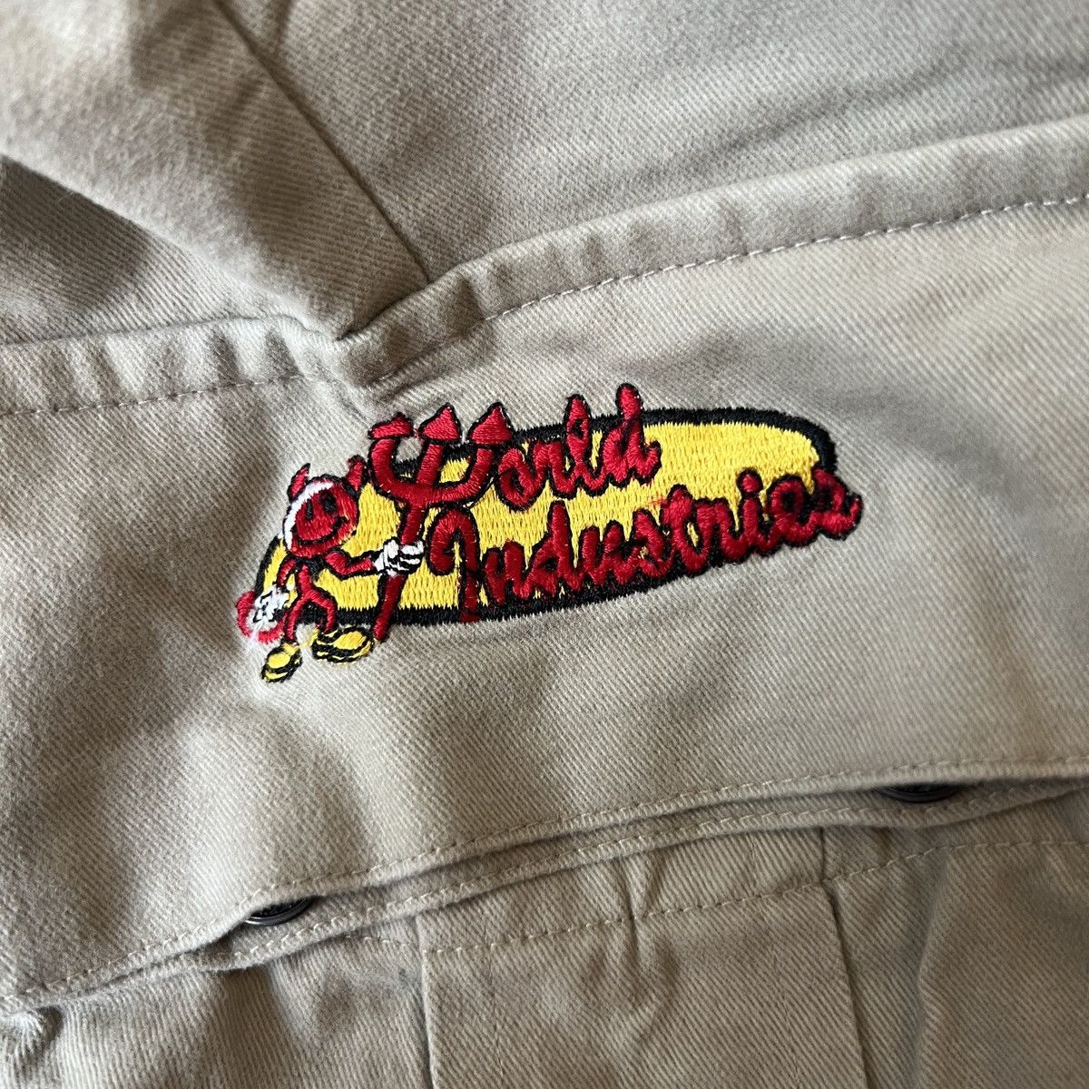 World Industries Vintage 00s World Industries Cargo Shorts Size US 30 / EU 46 - 3 Thumbnail