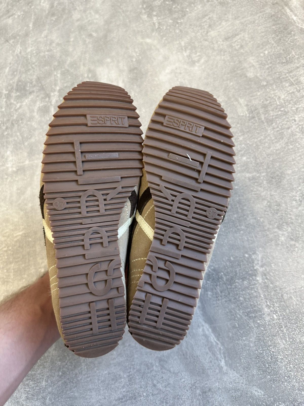 Esprit Vintage Y2K Esprit Beige Suede Leather Low Cut Sneakers Size US 7 / IT 37 - 18 Thumbnail