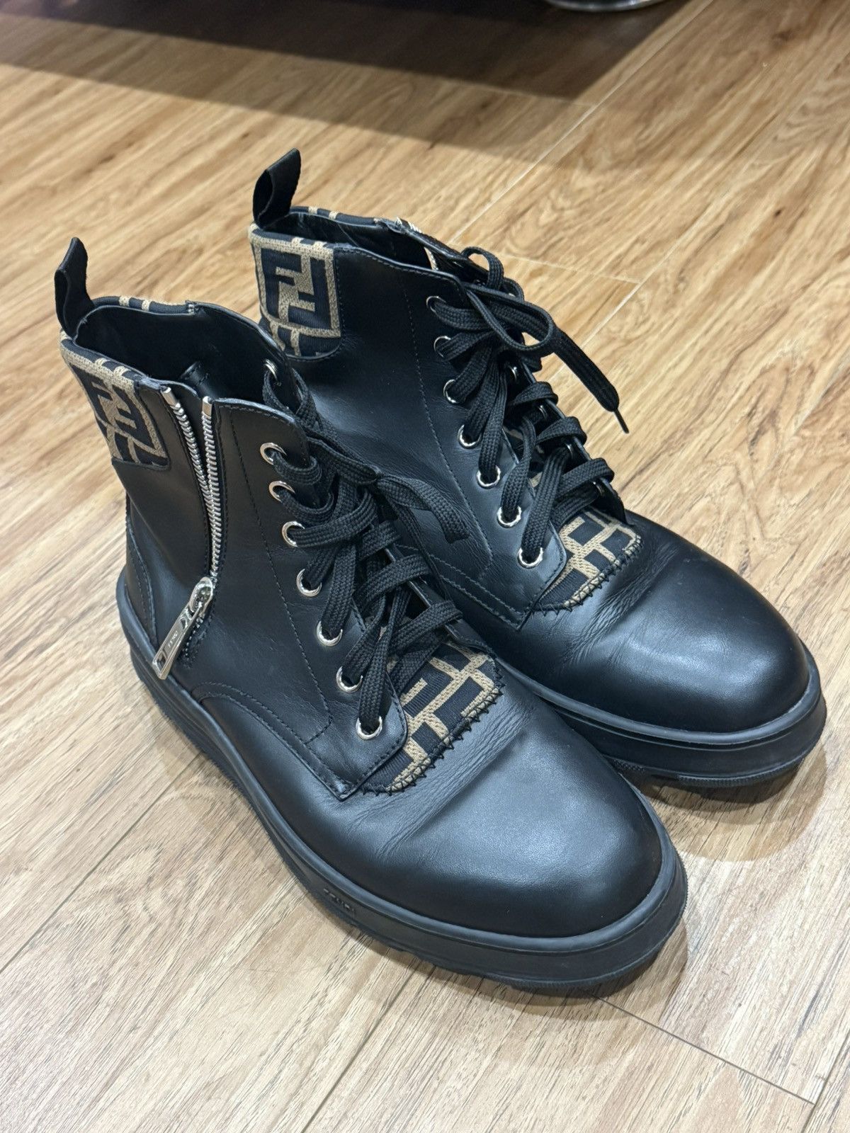 Fendi Fendi Sneaker/Boot Size US 9 / EU 42 - 2 Thumbnail
