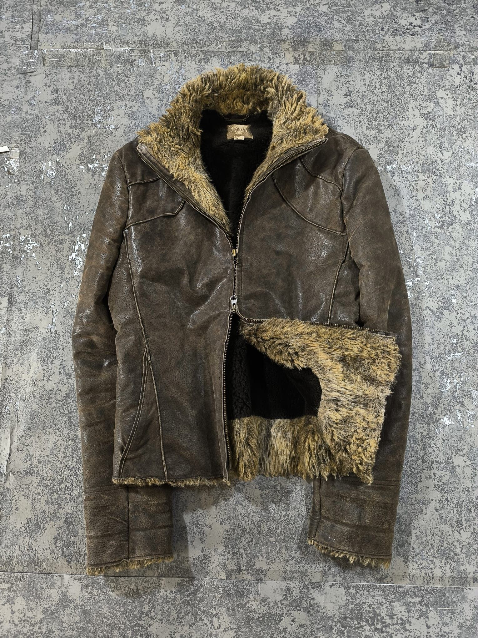 Genuine Leather moto highcollar distressed pigskin leather fauxfur jacket Size M / US 6-8 / IT 42-44 - 5 Thumbnail