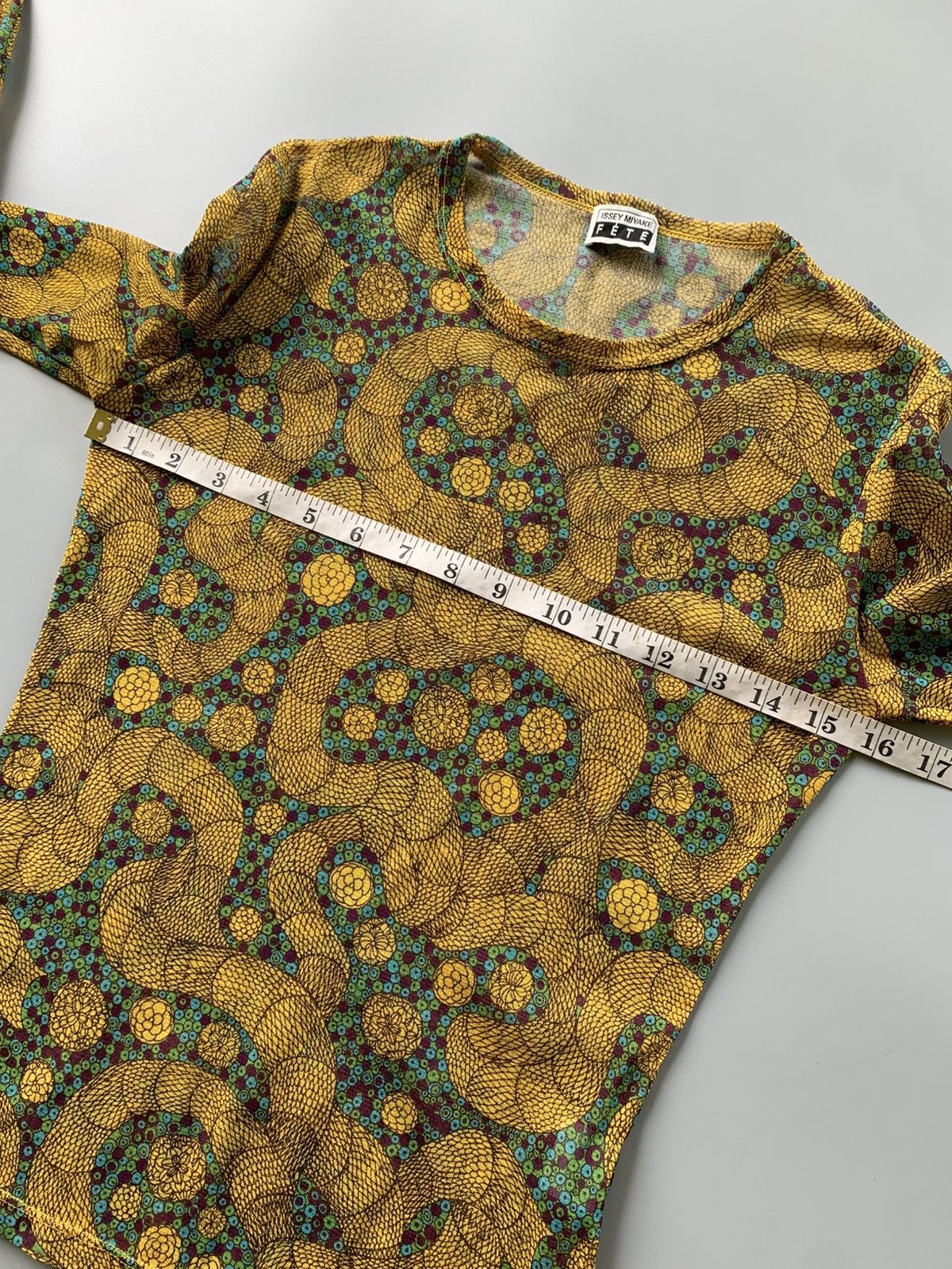 Issey Miyake ISSEY MIYAKE FETE INTRICATE WAVY PATTERN LONGSLEEVE Size S / US 4 / IT 40 - 9 Thumbnail