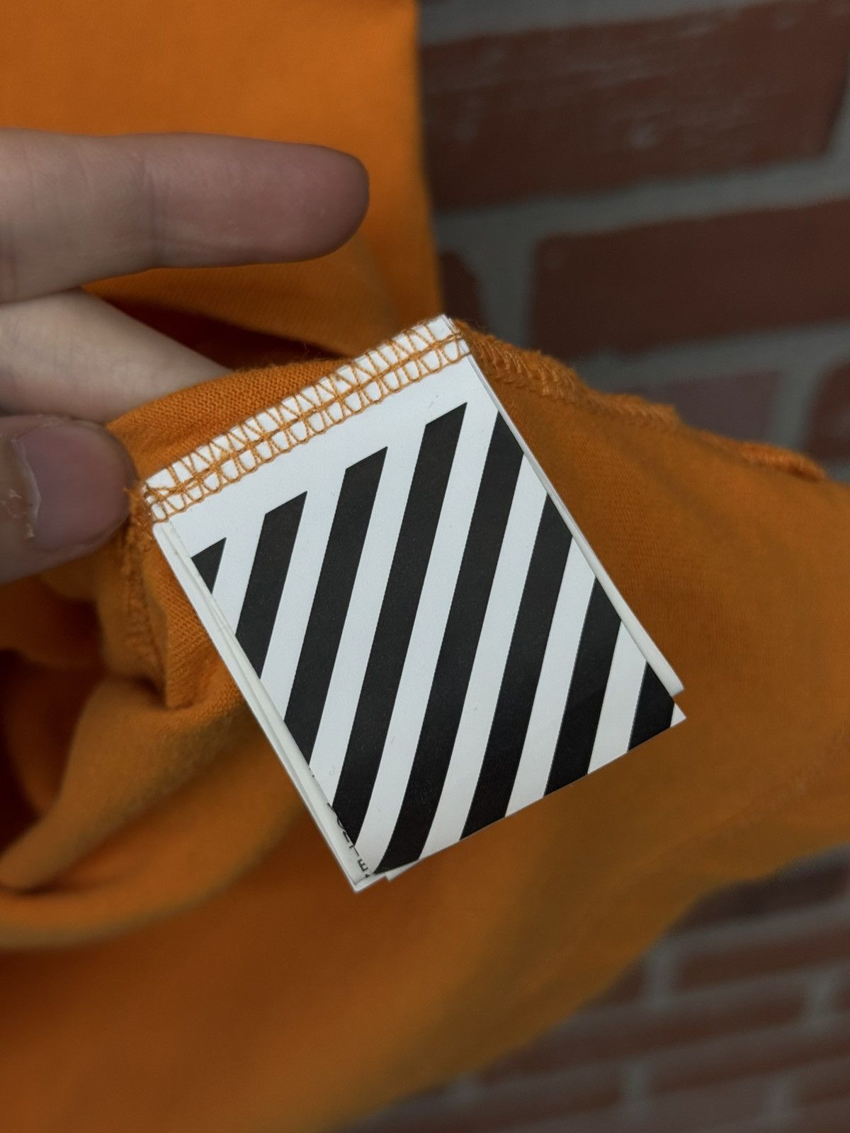 Off-White Off White Virgil Abloh Tee Shirt Size XL Pre Owned 🧼 Size US XL / EU 56 / 4 - 11 Thumbnail