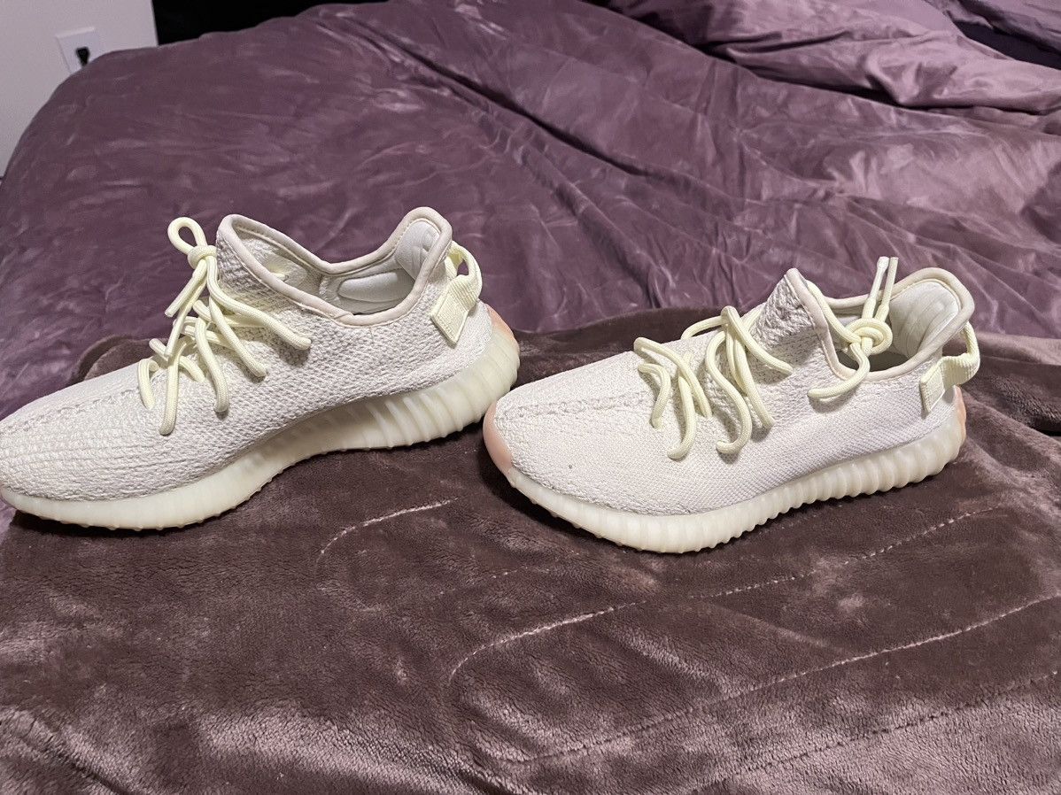 Yeezy Yeezy Boost 350 V2 Size US 6 / EU 39 - 4 Thumbnail