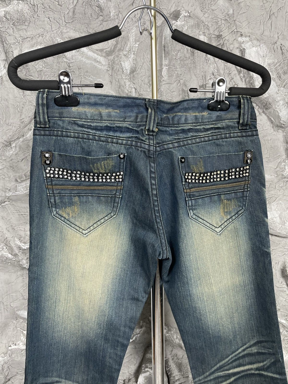 If Six Was Nine × Japanese Brand Vintage Y2K Fade Distressed Rhinestones Bootcut Jeans Size 27" / US 4 / IT 40 - 7 Thumbnail