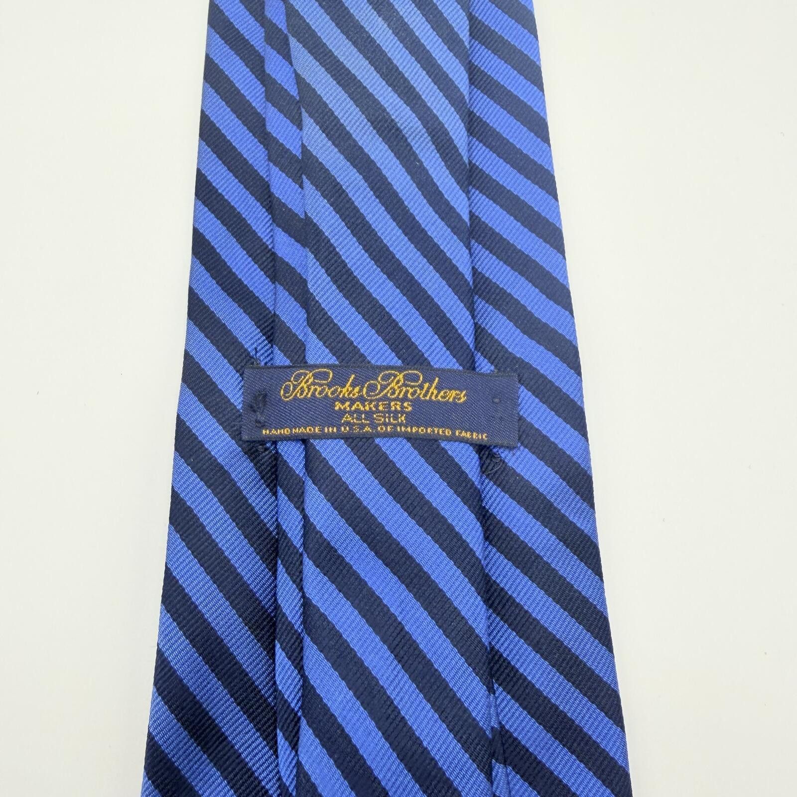 Brooks Brothers Brooks Brothers Tie Men's Silver Blue Stripe Size ONE SIZE - 1 Thumbnail