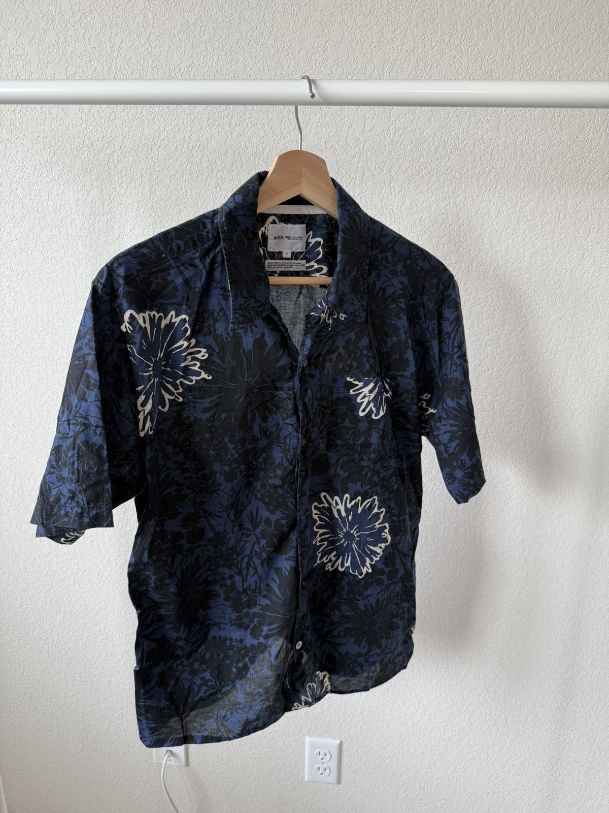 Norse Projects Contrast Flower Button-Up Shirt Size US S / EU 44-46 / 1 - 6 Thumbnail