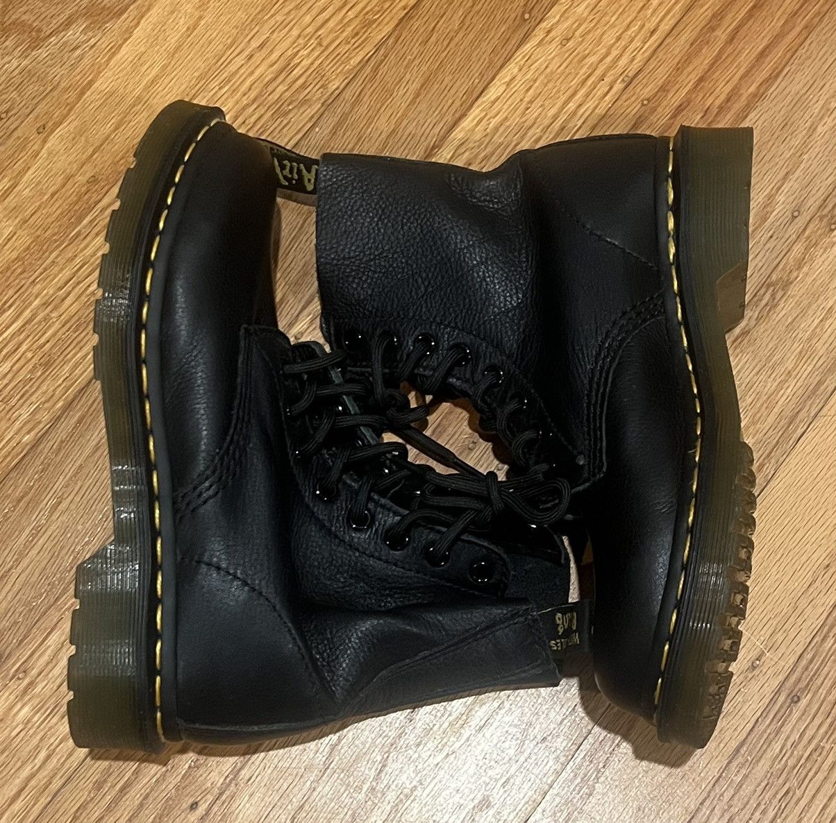 Dr. Martens Dr Martens 1460 SMOOTH LEATHER LACE UP BOOTS Size US 6 / IT 36 - 2 Thumbnail