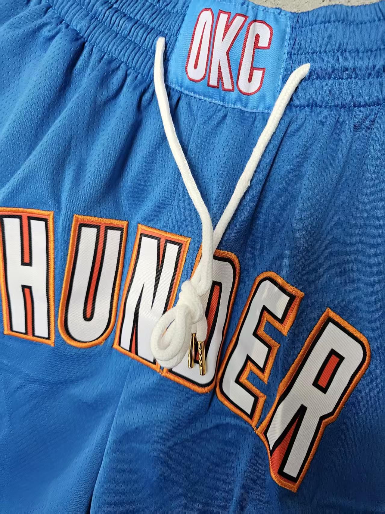 NBA Oklahoma City Thunder Short XL Size US 36 / EU 52 - 2 Thumbnail