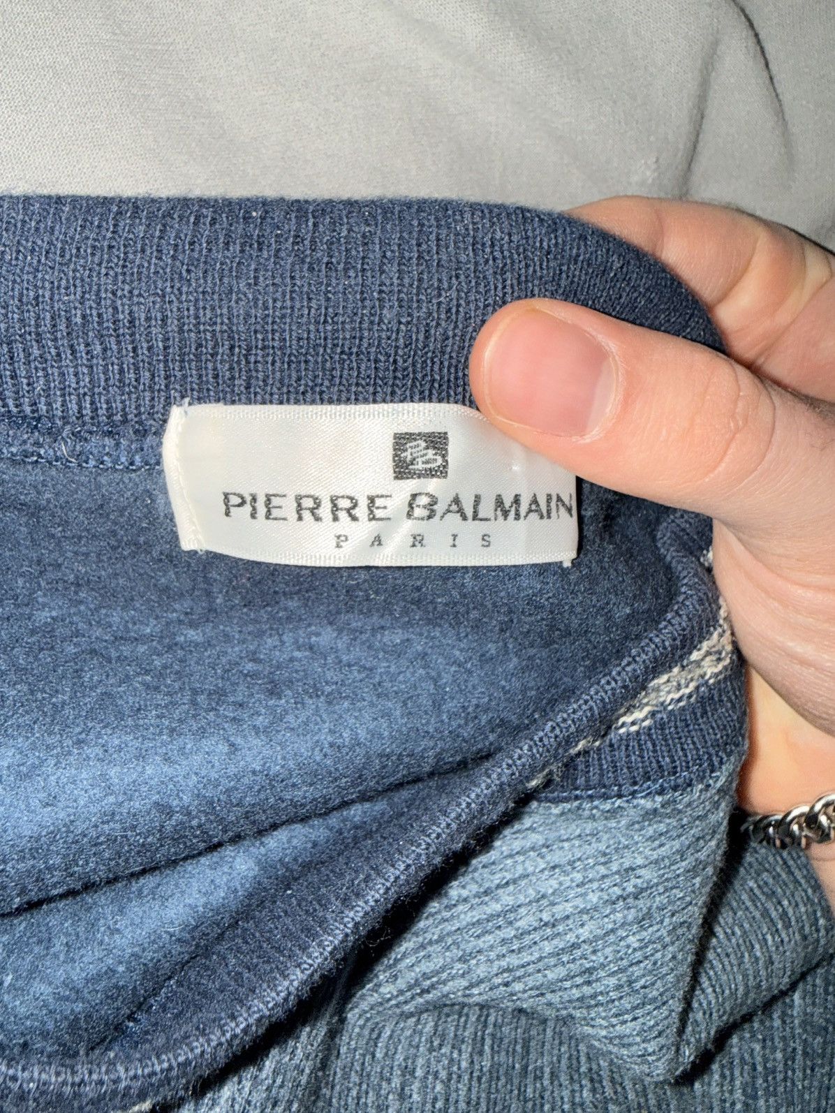 Pierre Balmain Pierre Balmain vintage crewneck size m Size US M / EU 48-50 / 2 - 2 Thumbnail