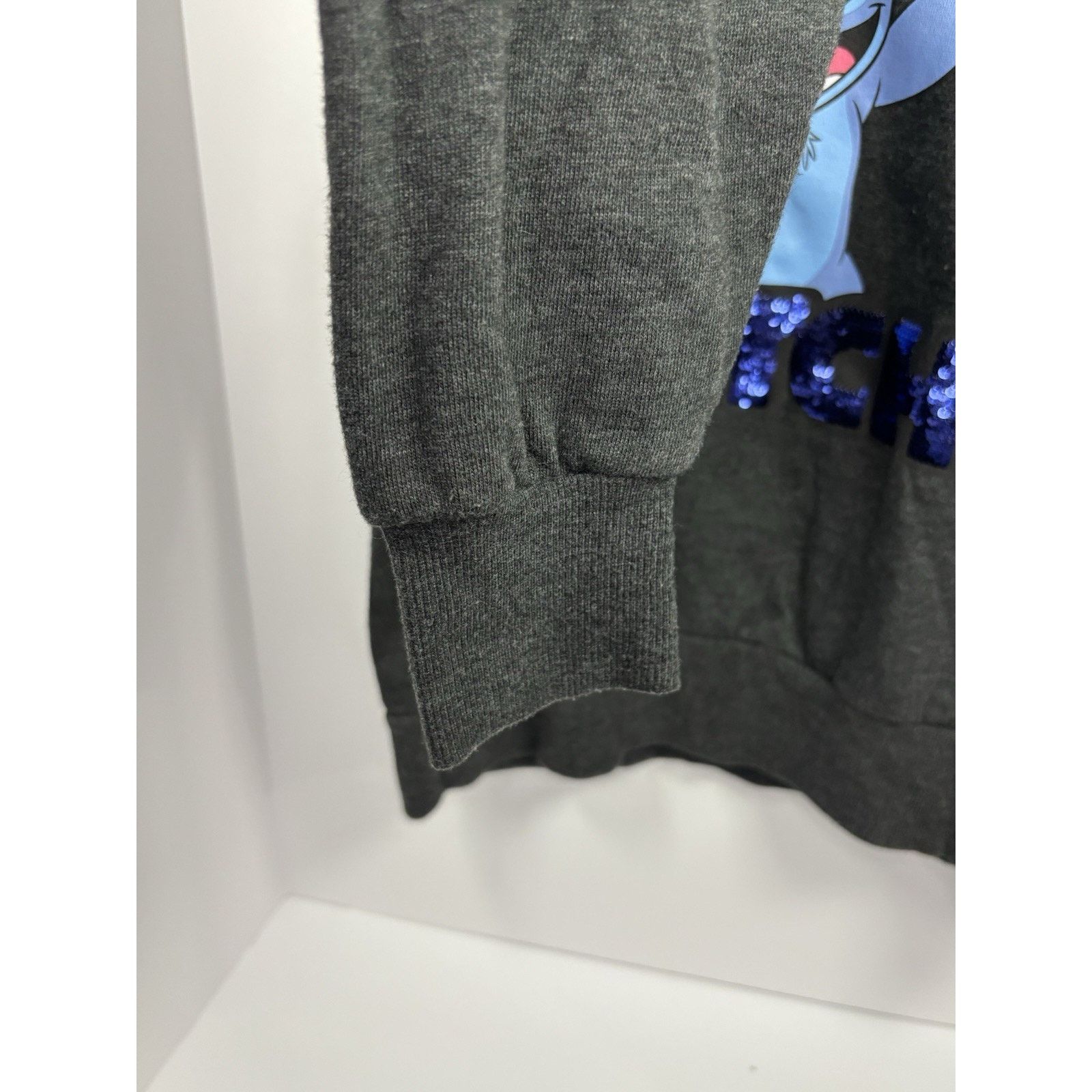 The Unbranded Brand Disney Stitch Sequin Sweatshirt Women’s Small Jerry Leigh Size L / US 10 / IT 46 - 8 Thumbnail