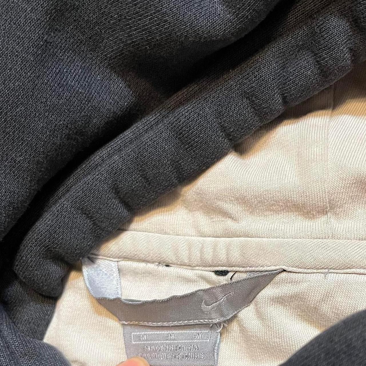 Nike Vintage early 2000s Nike black hoodie with a big swoosh Size US M / EU 48-50 / 2 - 3 Thumbnail