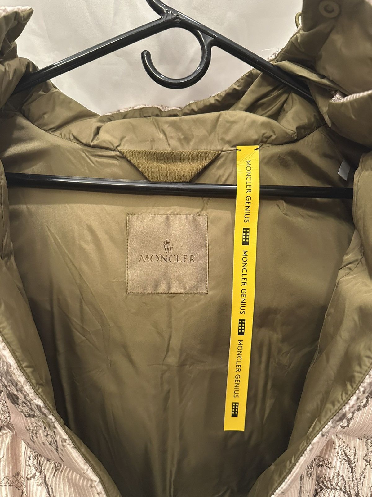 Moncler Moncler down vest Size US L / EU 52-54 / 3 - 12 Thumbnail
