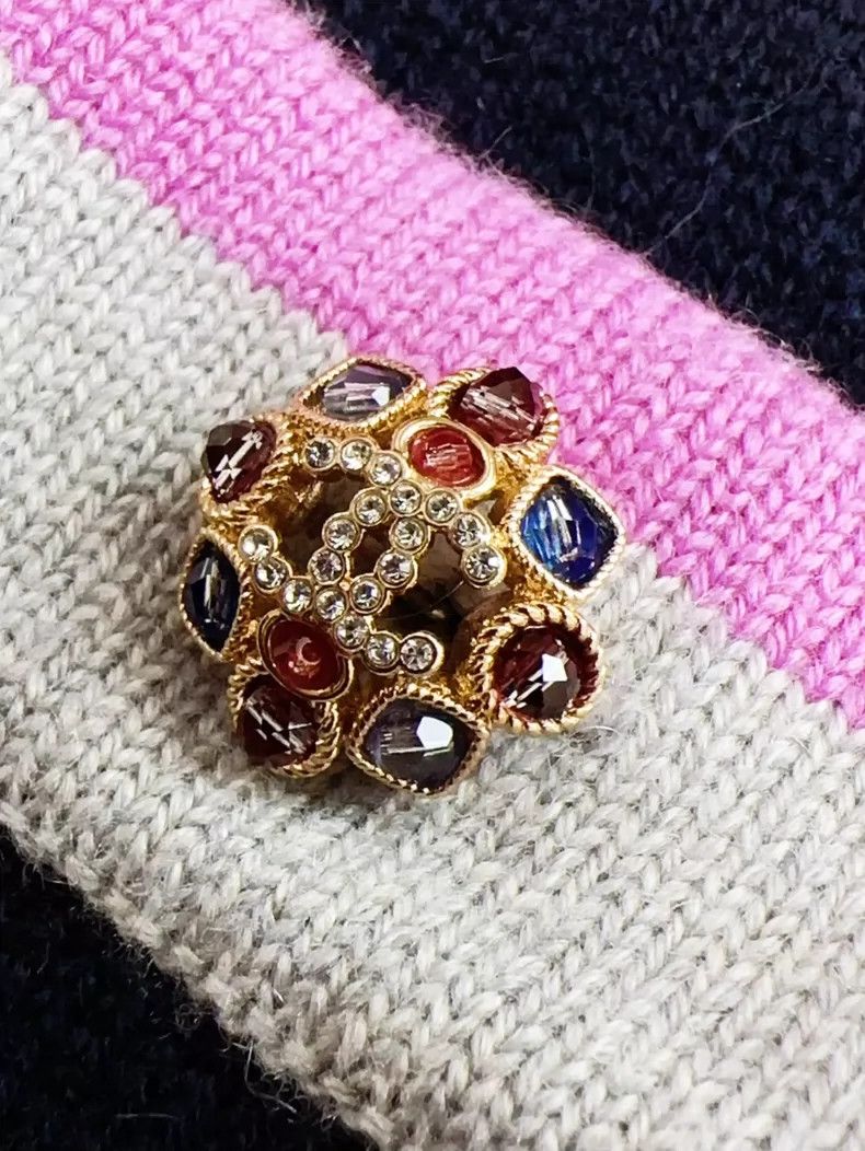 Chanel Chanel 22K dark blue pink gem buckle medium and long knitt Size XXS / US 00 / IT 34 - 6 Thumbnail