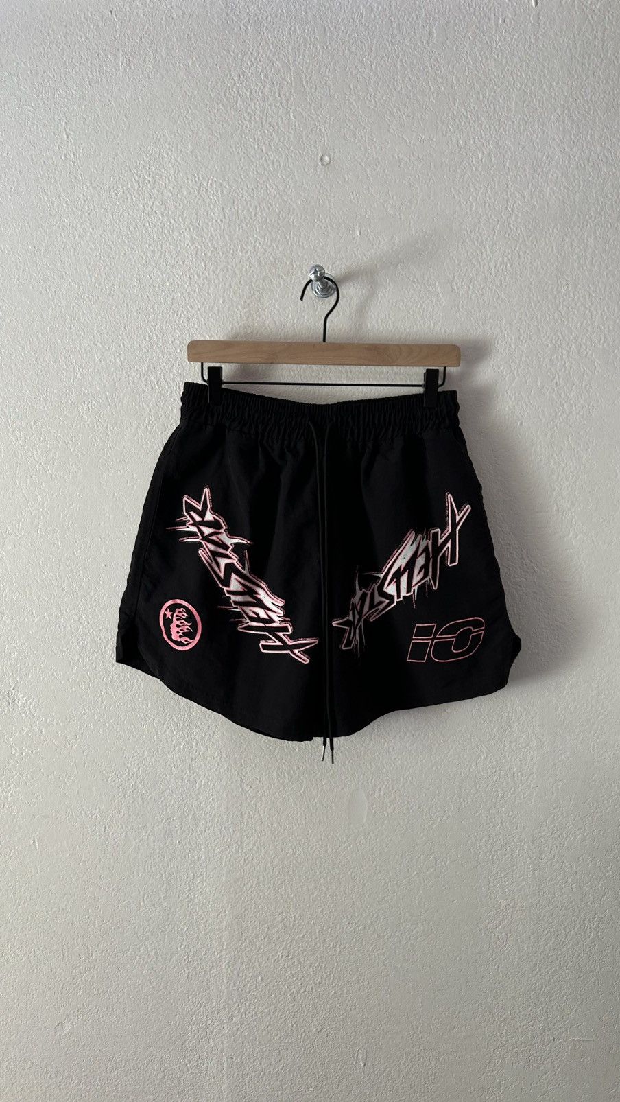 HELLSTAR Hellstar Black Pink Nylon Shorts Size US 30 / EU 46 - 1 Thumbnail