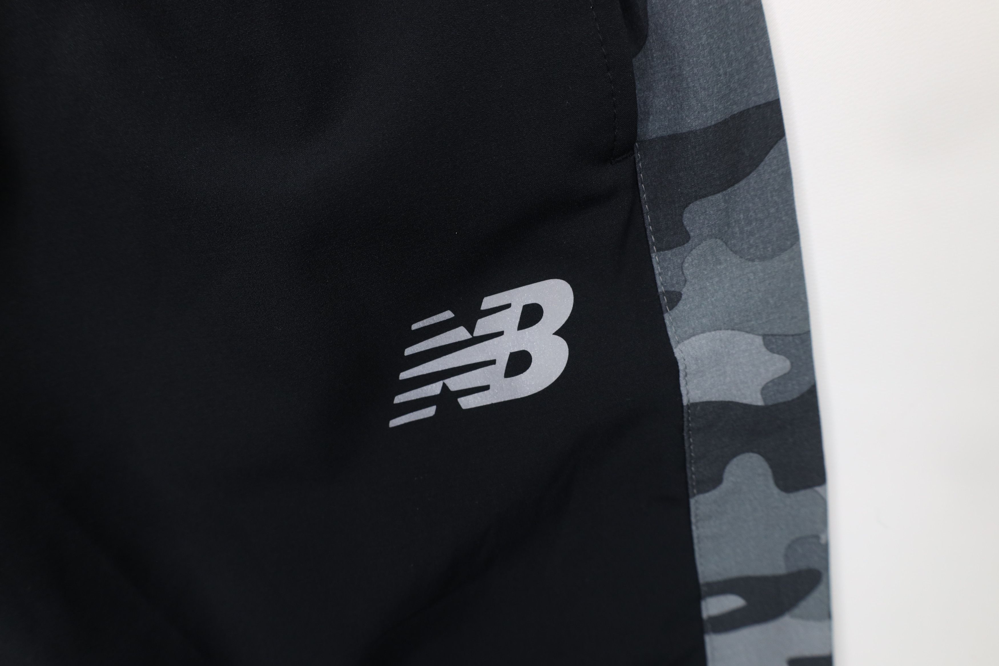New Balance Vintage Y2K New Balance Logo Camouflage Tapered Leg Pants Size US 36 / EU 52 - 7 Thumbnail