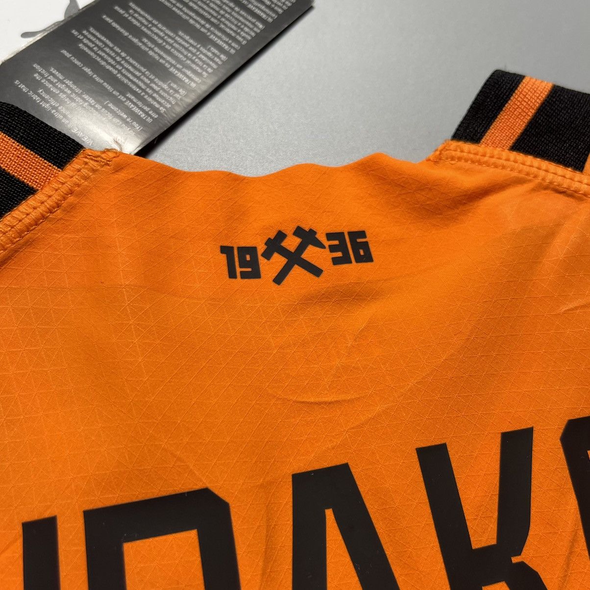 Puma × Vintage NWT SHAKHTAR PUMA 2022/2024 FOOTBALL HOME JERSEY #8 SUDAKOV Size US XL / EU 56 / 4 - 13 Thumbnail