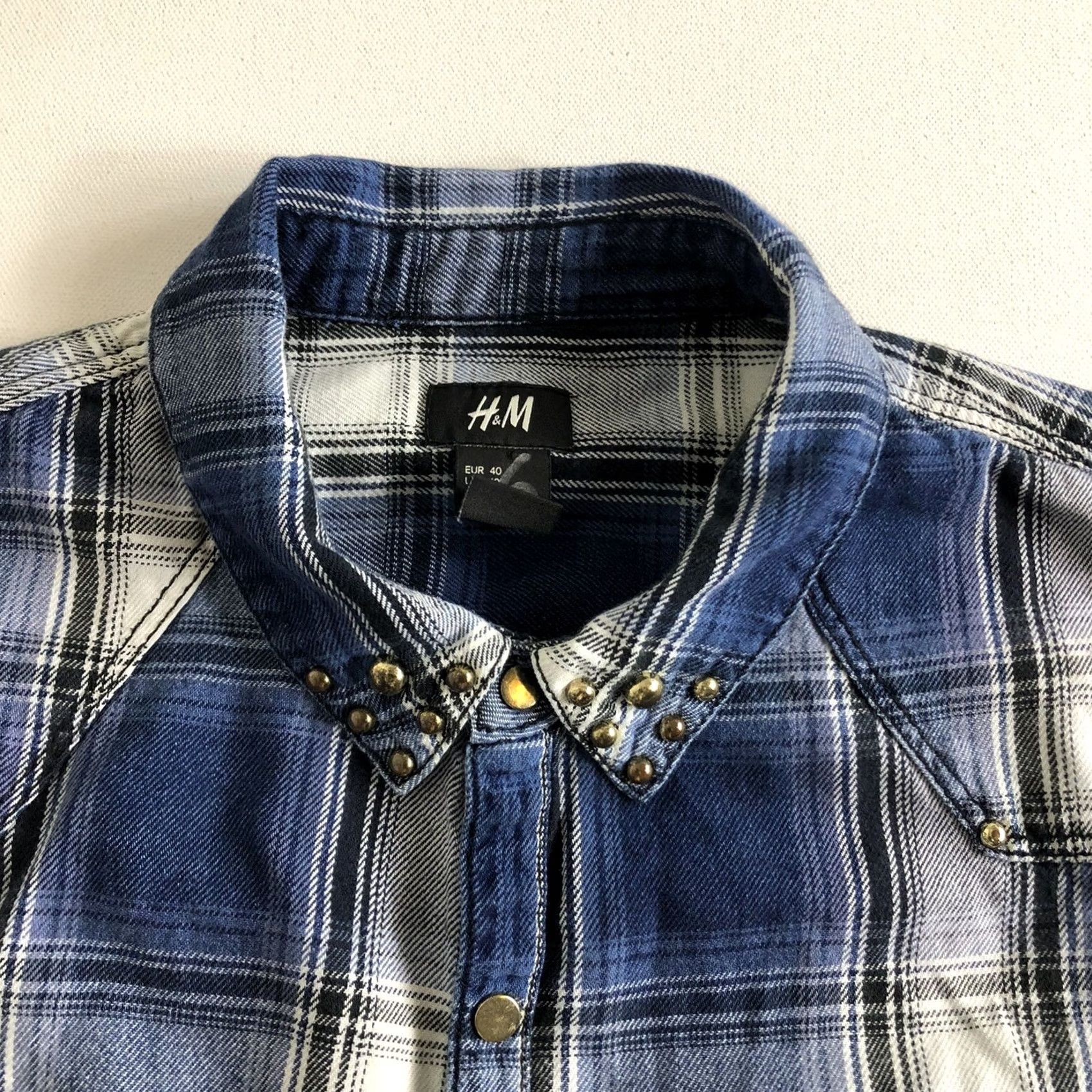 H&M H&M Women's Blue Plaid Denim Snap Button Long Sleeve Shirt Size 10 Size L / US 10 / IT 46 - 3 Thumbnail