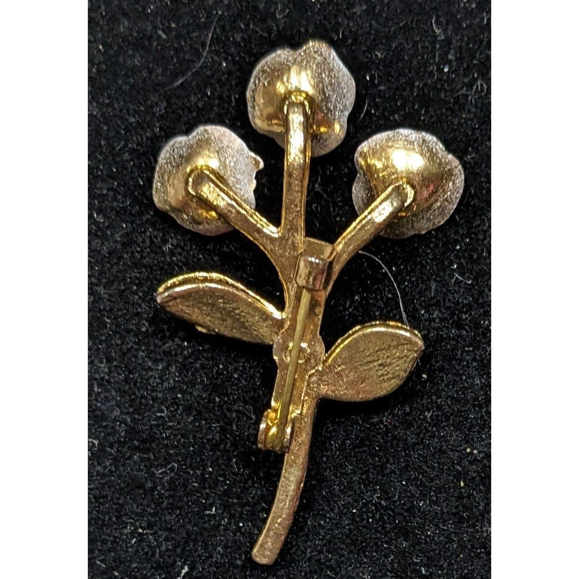 Other Vintage Cottagecore White And Purple Rose Brooch With Gold T Size ONE SIZE - 4 Thumbnail