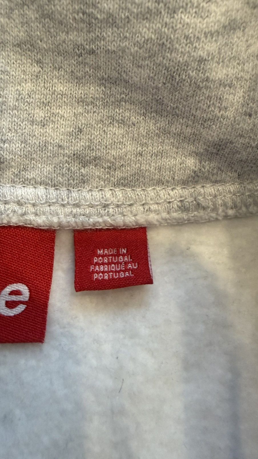 Supreme SUPREME “ASH GREY” SMALL BOX LOGO HALF ZIP (SIZE L) Size US L / EU 52-54 / 3 - 7 Thumbnail
