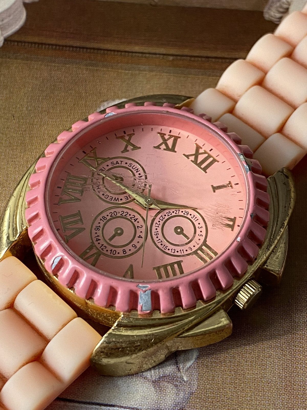 Jewelry Vintage Pink Watch with Roman Numerals Size ONE SIZE - 6 Thumbnail