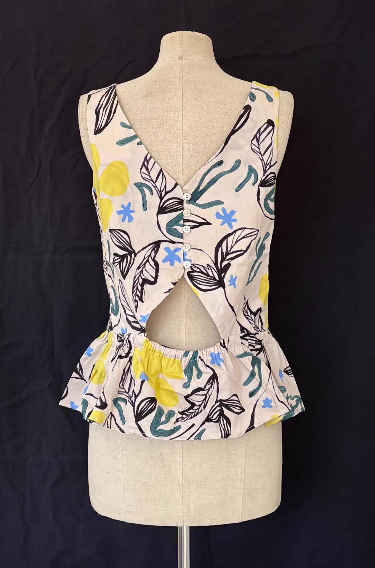 Paul Smith PS Paul Smith Women's Printed Sleeveless Top Ｑ21 Size L / US 10 / IT 46 - 4 Thumbnail