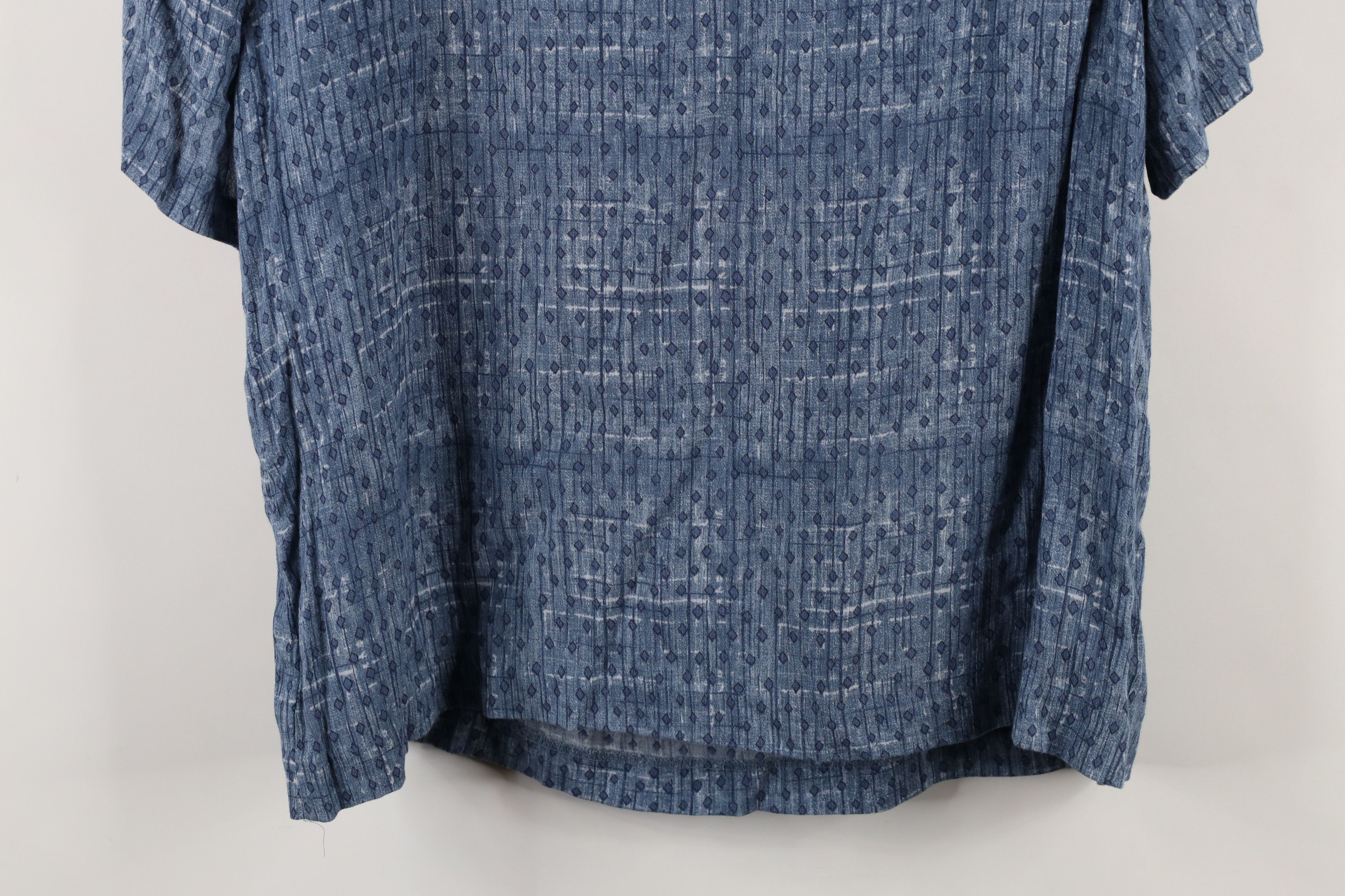 Vintage Vintage 90s Streetwear Diamond Rayon Pullover T-Shirt USA Size L / US 10 / IT 46 - 12 Thumbnail