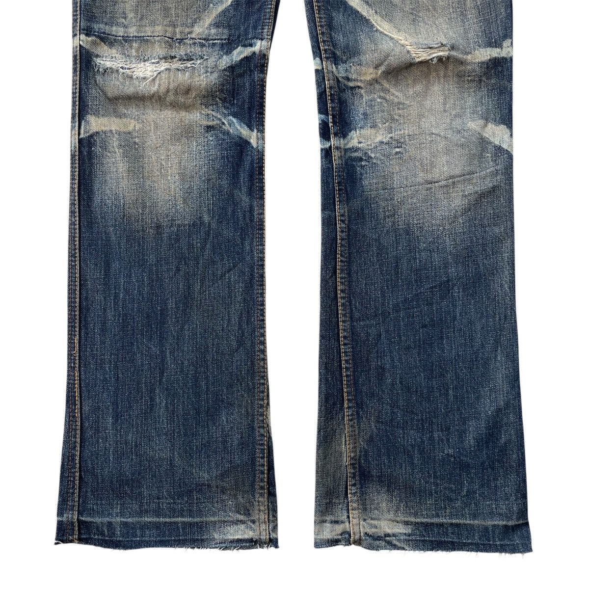 If Six Was Nine 2000s Hideaways - Flare Patchwork Distressed Jeans Size US 32 / EU 48 - 9 Thumbnail