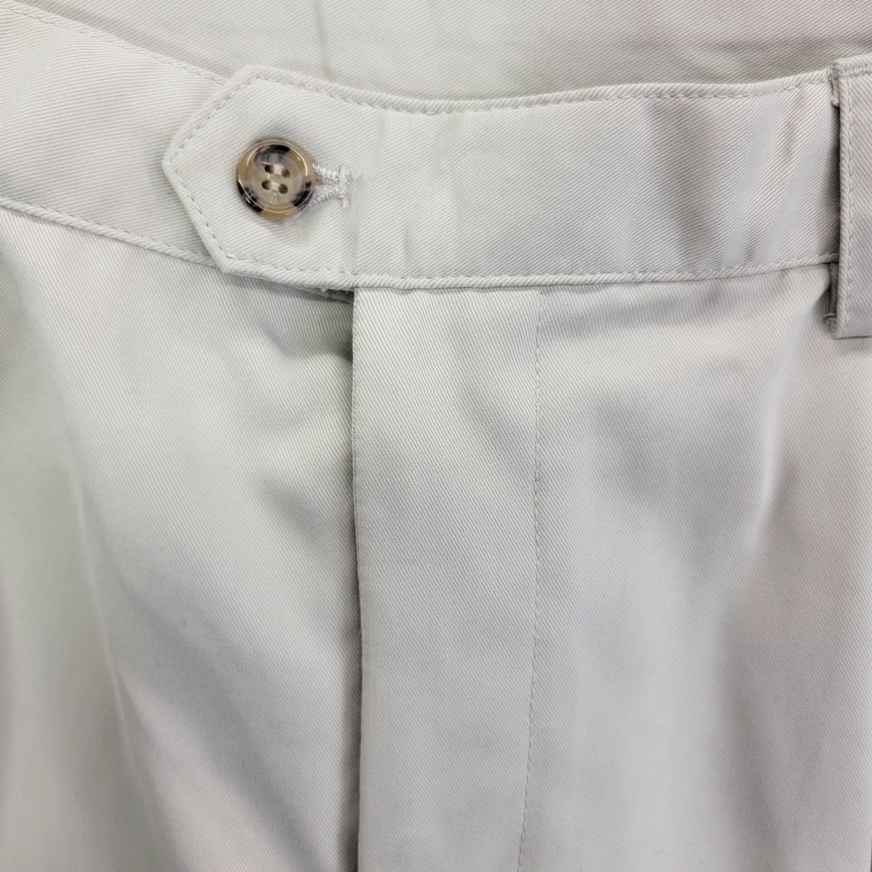 Izod Izod Golf Shorts Size 40 Classic Fit beige stain free microfiber nwt Size US 40 / EU 56 - 2 Thumbnail