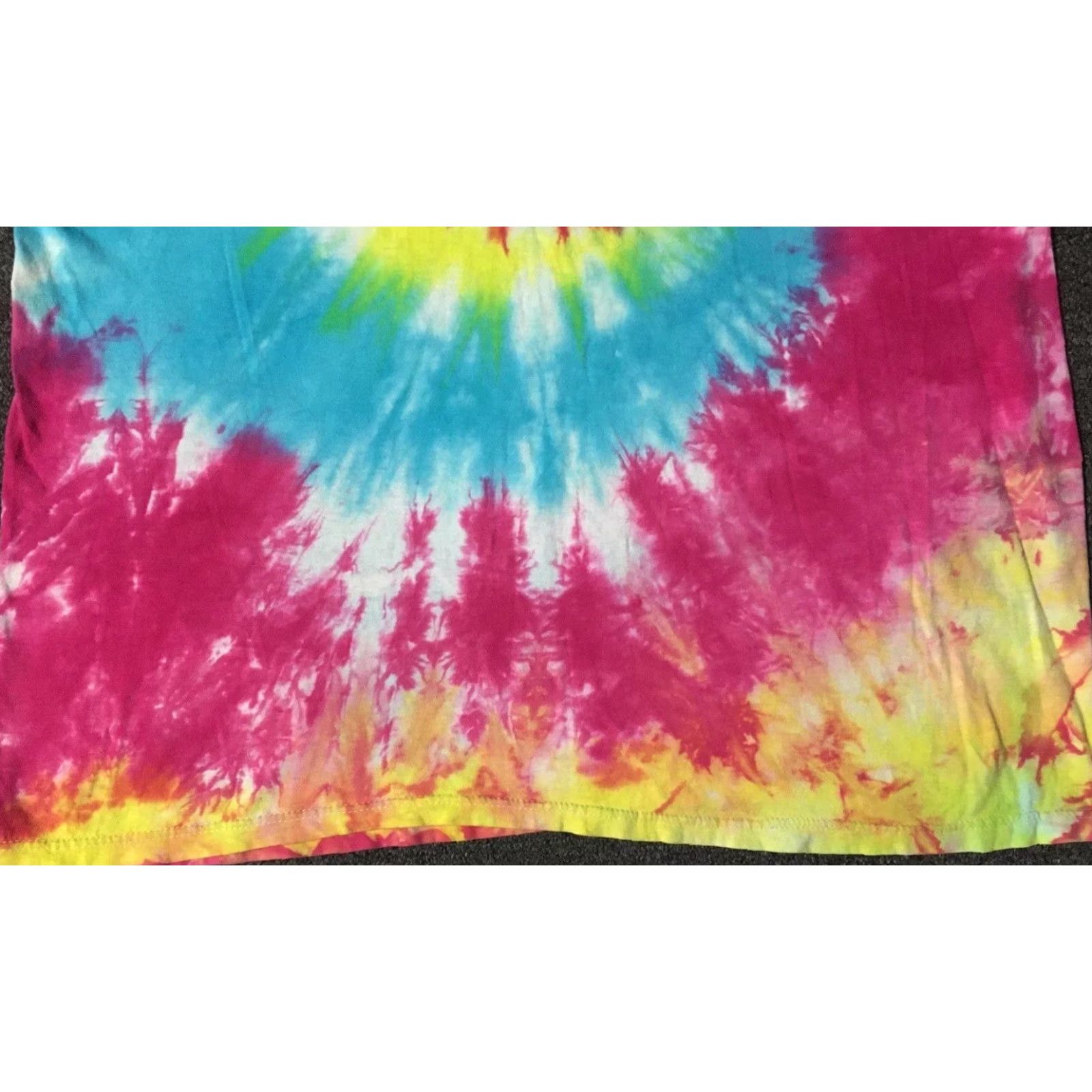 Hanes VINTAGE Hanes Faded Tie Dye Shirt XL USA Hippie Grunge 90s All Over Print T-Shirt Men Hipster Graphic Tee Size US XL / EU 56 / 4 - 6 Thumbnail