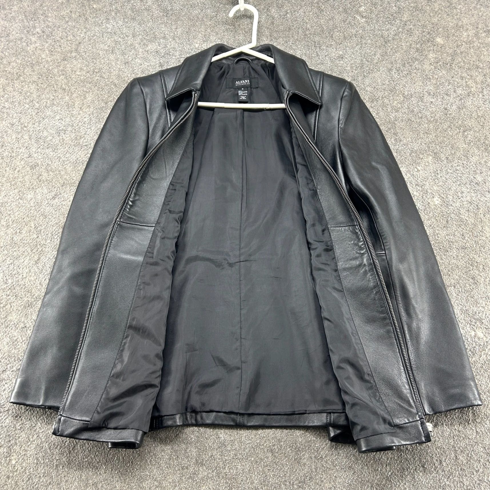 Alfani VINTAGE Alfani Jacket Womens M Black Genuine Leather Full Zip Lined Long 90s Y2K Size M / US 6-8 / IT 42-44 - 6 Thumbnail