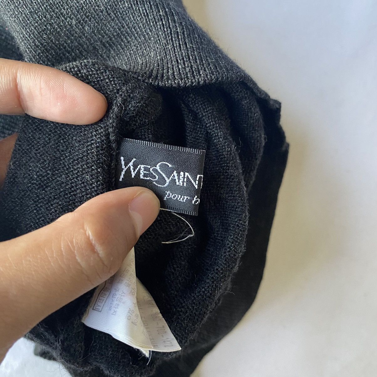 Vintage × Yves Saint Laurent Dark Grey Logo Embroidered YSL Sweater Knitwear Size US M / EU 48-50 / 2 - 9 Thumbnail