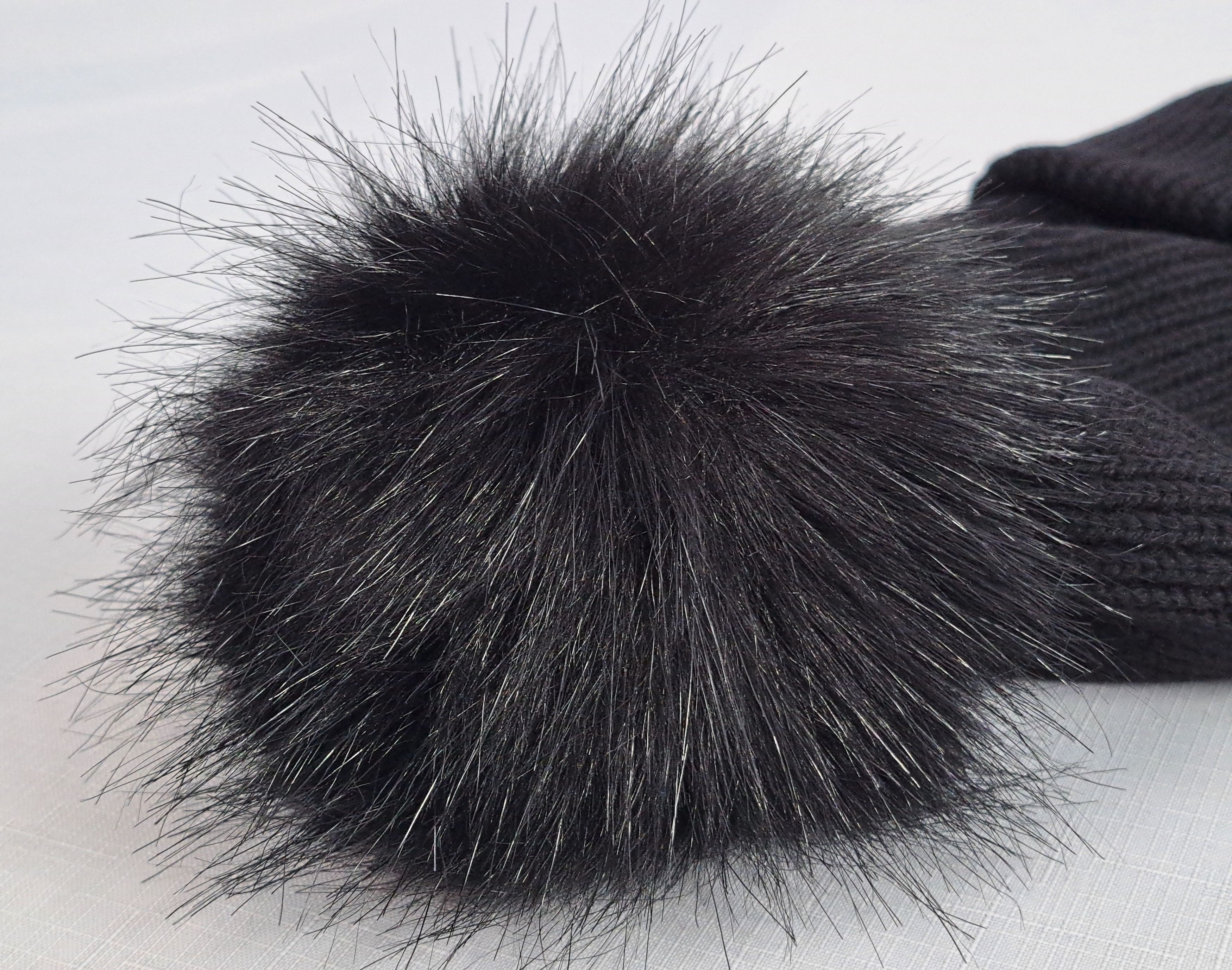 Eugenia Kim Eugenia Kim wool/cashmere knit beanie. Size ONE SIZE - 5 Thumbnail