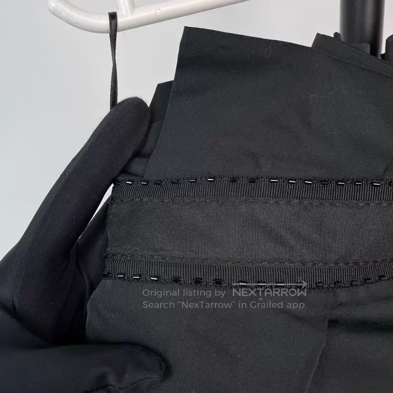 Louis Vuitton Louis Vuitton Black bow skirt half skirt Size 33" - 4 Thumbnail