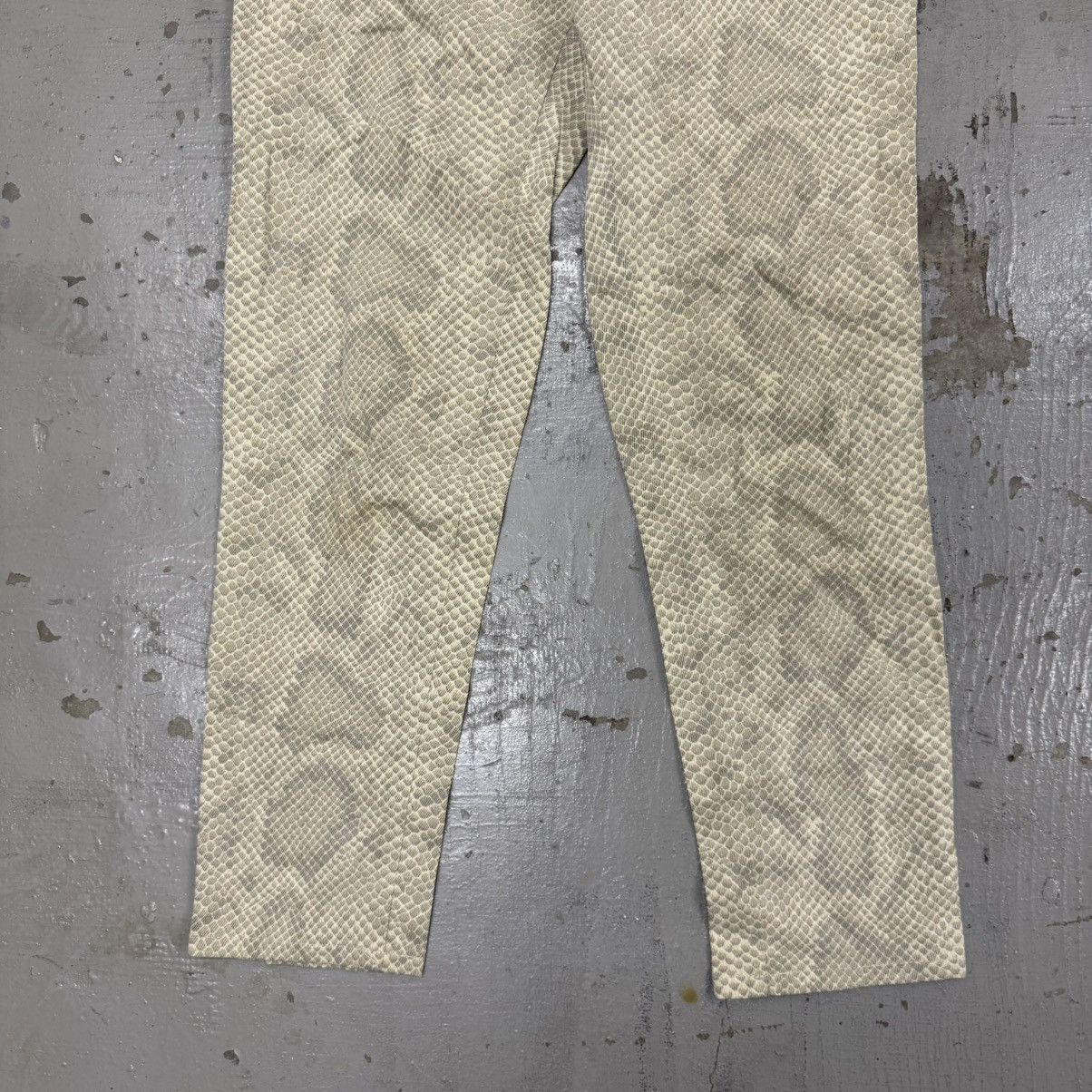 Yasuyuki Ishii Yasuyuki Ishii Inspired Snakeskin print Pants Size US 28 / EU 44 - 2 Thumbnail