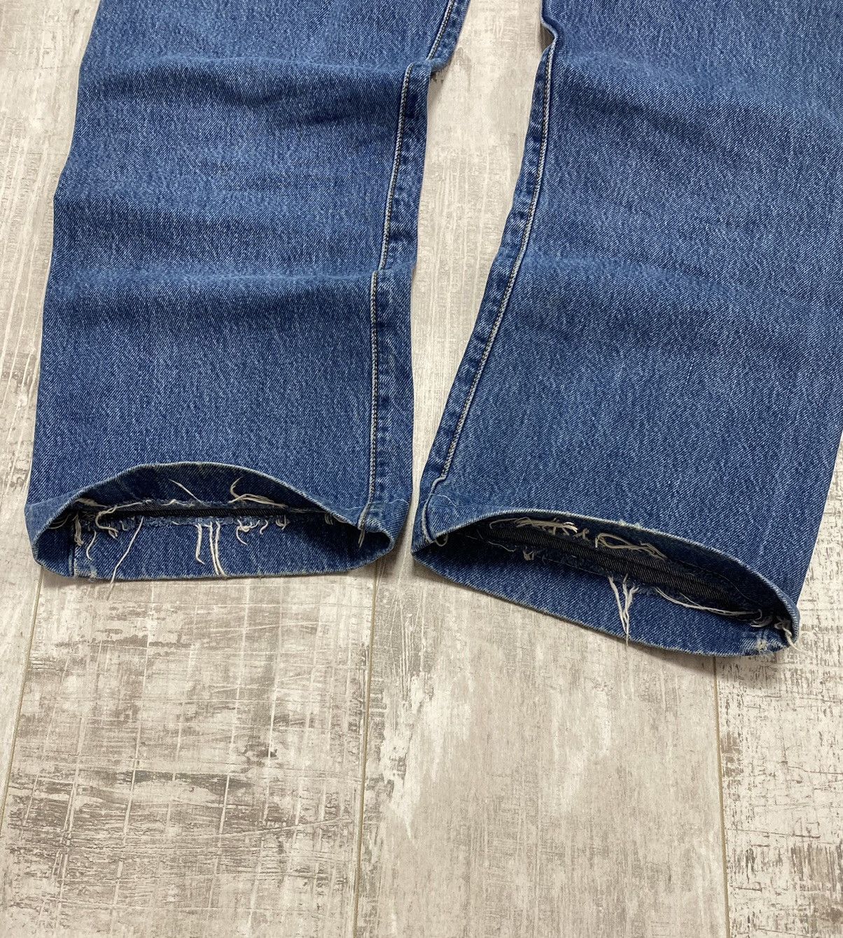Levi's × Vintage 👀VINTAGE 90S LEVI’S 501 WIDE BLUE DENIM JEANS Size US 34 / EU 50 - 7 Thumbnail