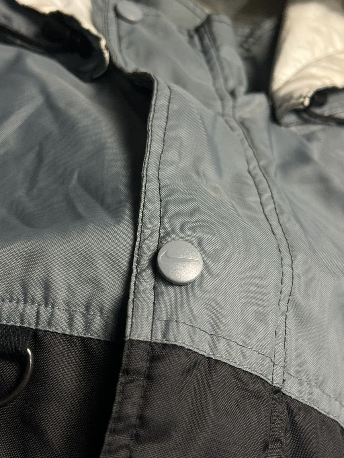 Nike Vintage Nike Puffer Jacket Big Logo 90s Very Rare Size US XL / EU 56 / 4 - 7 Thumbnail