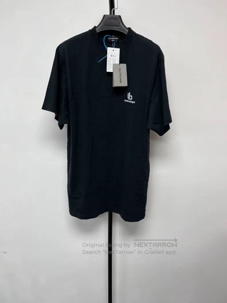 Balenciaga Balenciaga Printed Letter Round Neck Short Sleeve T-Shirt Size US S / EU 44-46 / 1 - 1 Thumbnail