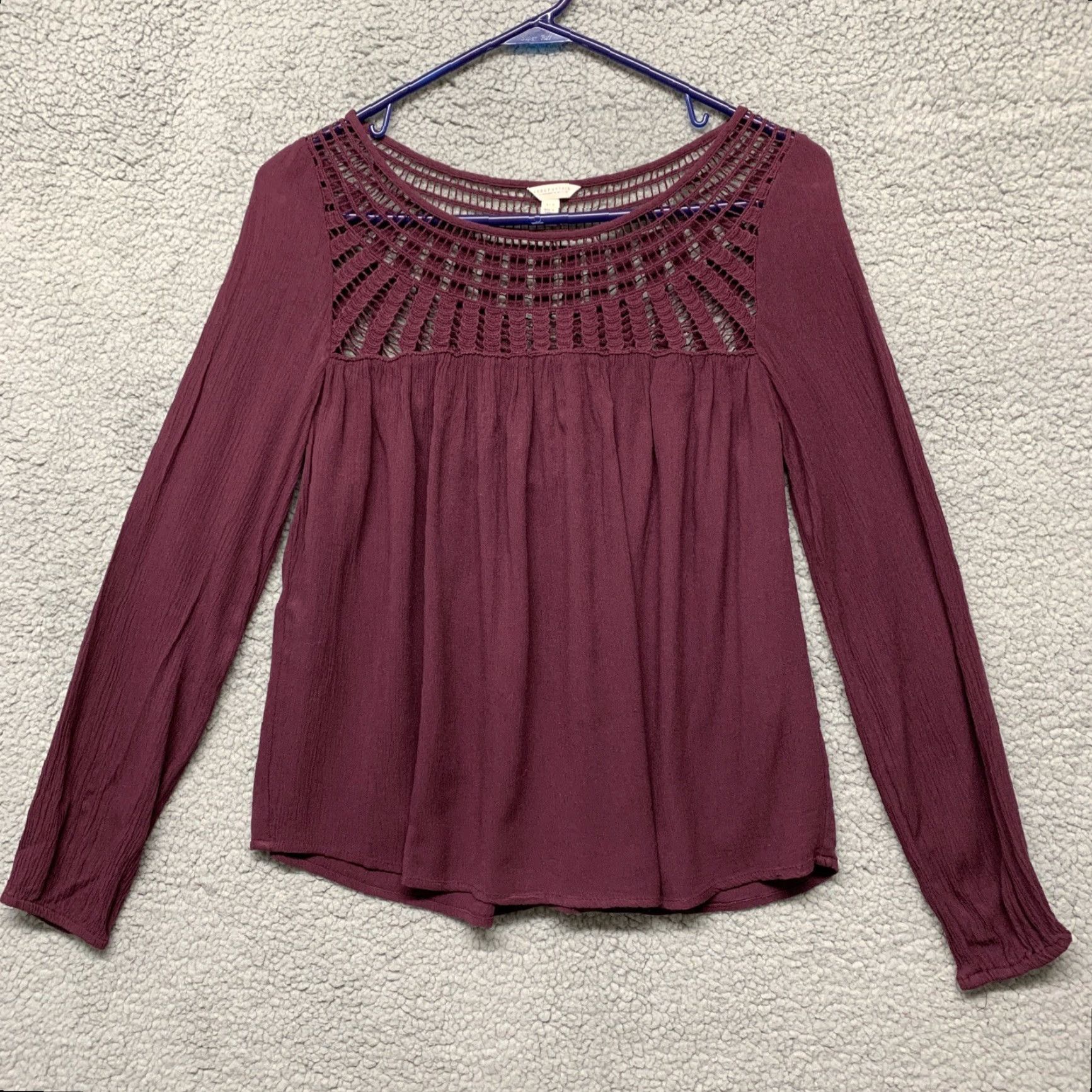 Aeropostale Aeropostale Blouse Shirt Woman’s Size S Long Sleeve Burgundy Boat Neck Pullover Top Size S / US 4 / IT 40 - 2 Thumbnail