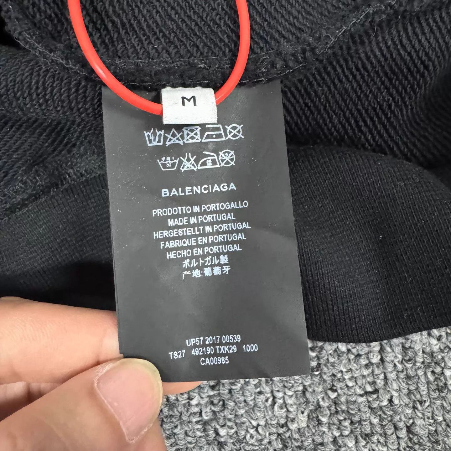 Balenciaga Balenciaga Black Back Logo Print Hoodie M Size US M / EU 48-50 / 2 - 7 Thumbnail