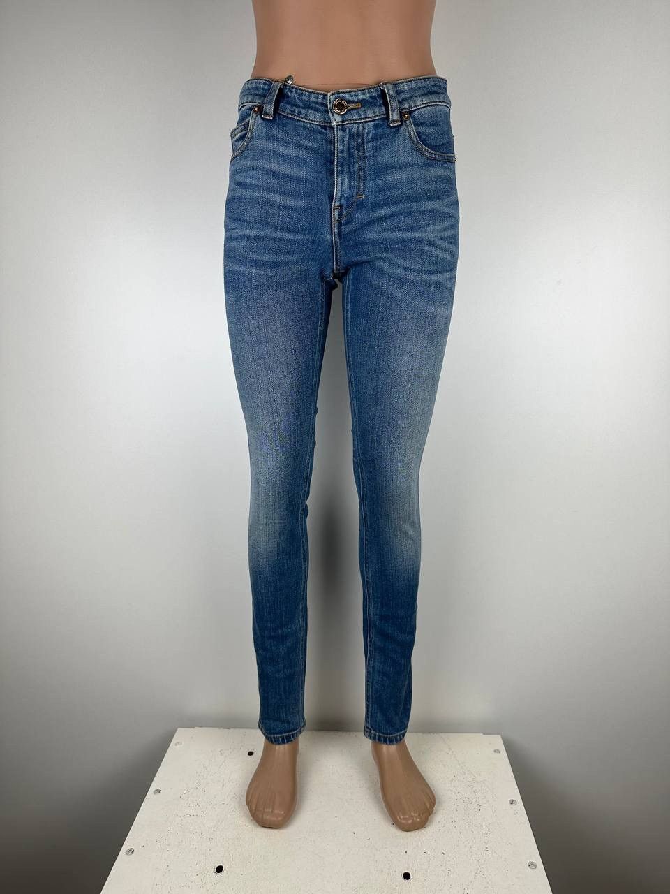 Louis Vuitton Jeans Louis Vuitton Size 24" / US 00 / IT 34 - 1 Thumbnail