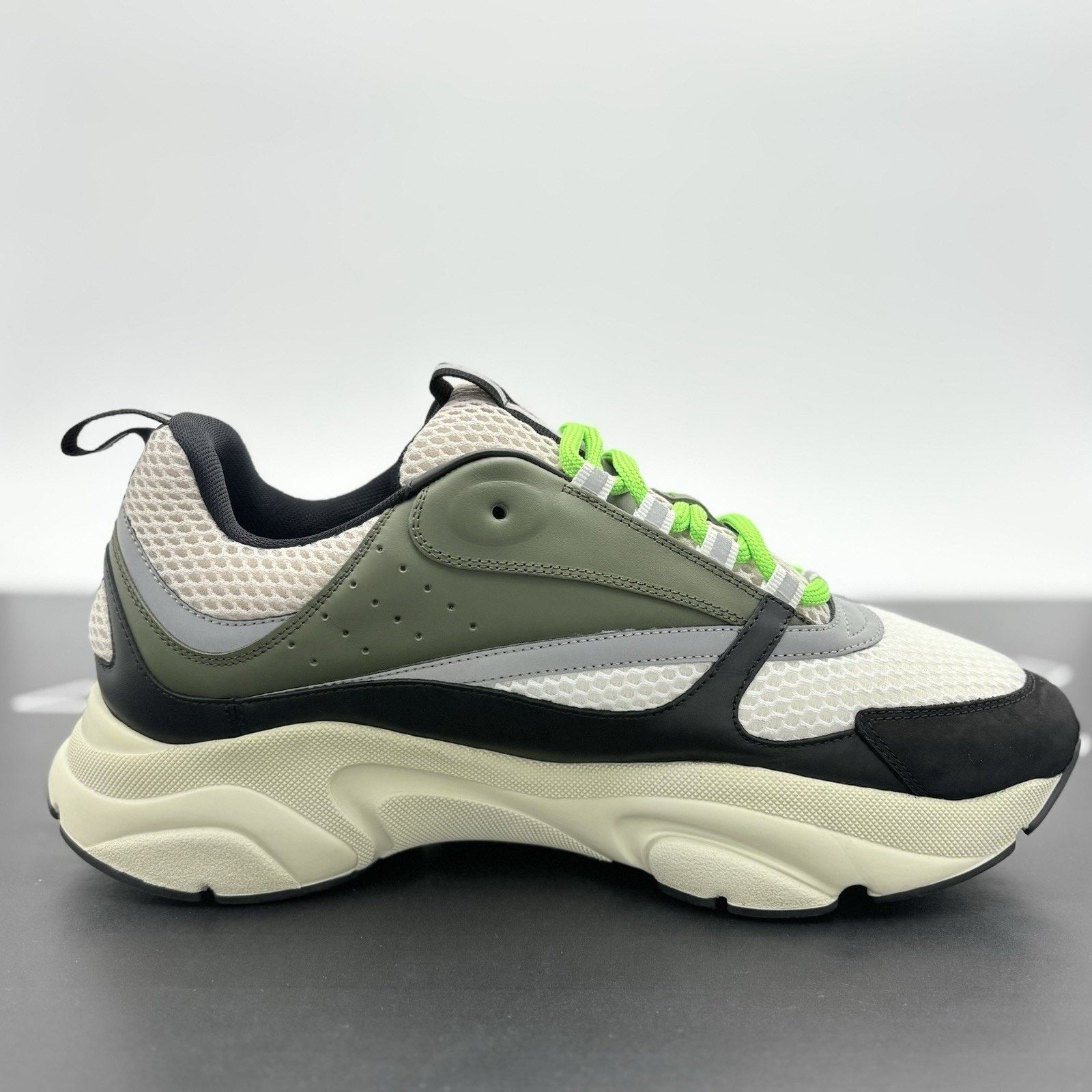 Dior Dior B22 Sneaker ' Khaki Pistachio ' | EXCELLENT CONDITION! Size US 11 / EU 44 - 10 Thumbnail