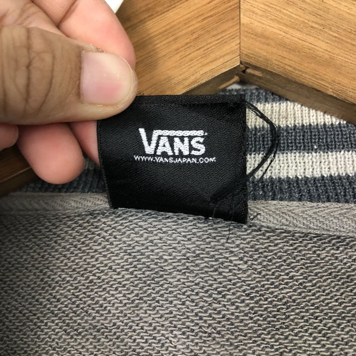 Japanese Brand 📌Rich Grey Vintage Zipper Sweater Vans Skeleton Design Size US M / EU 48-50 / 2 - 21 Thumbnail